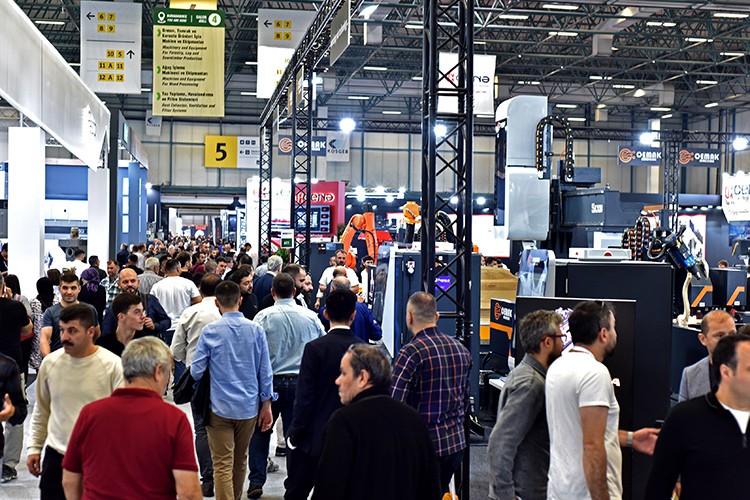 İhracatta hedef yükseltti