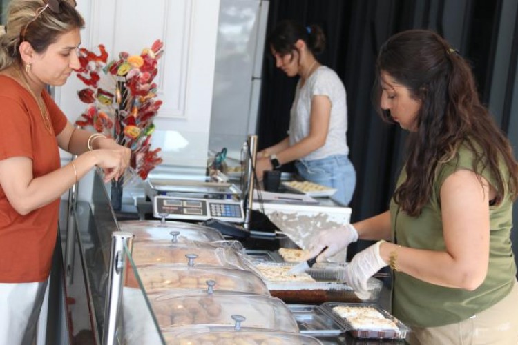 KOSGEB, bu yıl 8 binden fazla kadının işletme kurmasını destekleyecek