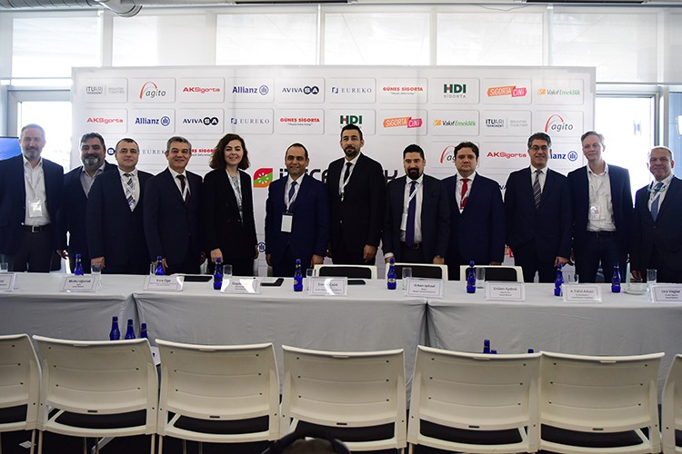 Güçlerini birleştirdiler