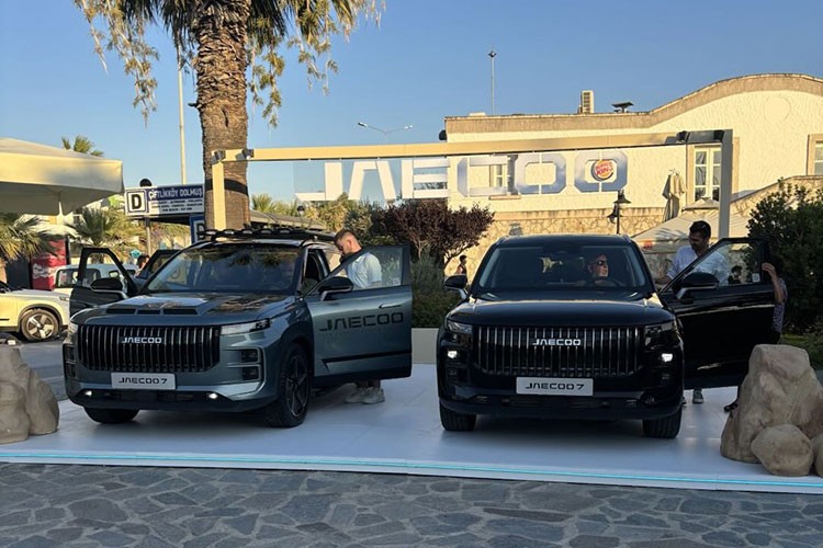 Bodrum ve Çeşme'de binlerce macera tutkunu ile buluştu