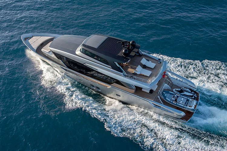 Deniz üzerinde 5 milyar TL'lik şov