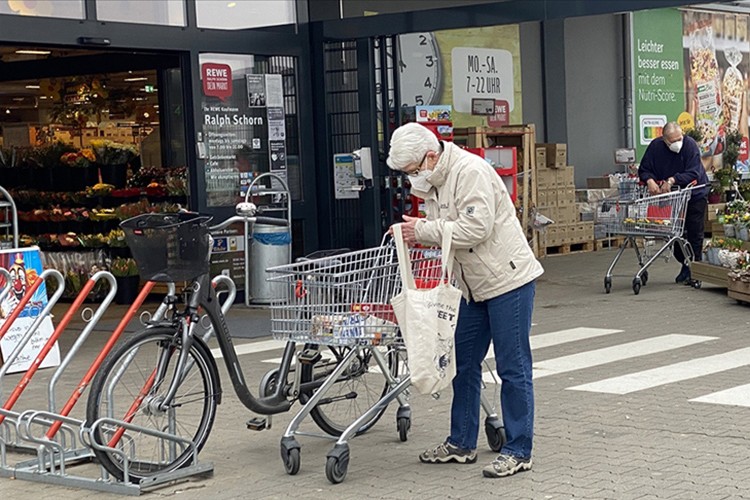 Almanya'da tüketici güveni iyileşti
