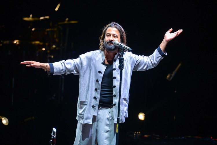 Koray Avcı Türkiye turnesine tam gaz devam ediyor