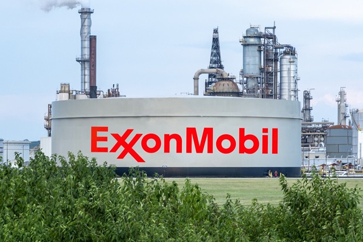 Petrol devlerinin karı geriledi