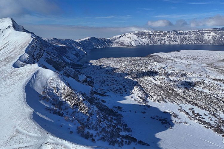 Nemrut Kalderası karla kaplandı