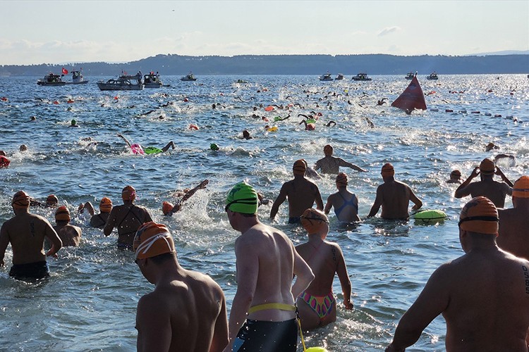Avrupa'dan Asya'ya kulaç attılar