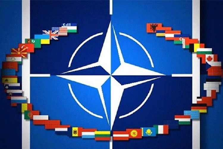 NATO üyelerine savunma bütçelerini artırma çağrısında bulunuldu