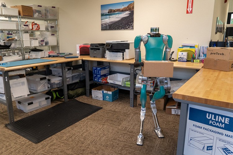 İlk teslimat robotu hazır