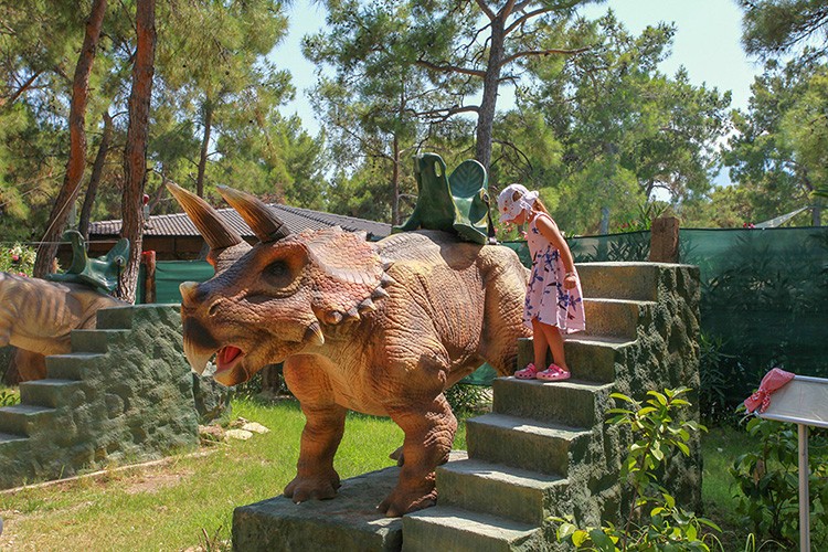 Dinopark'ta bu yıl hedef 60 bin ziyaretçi