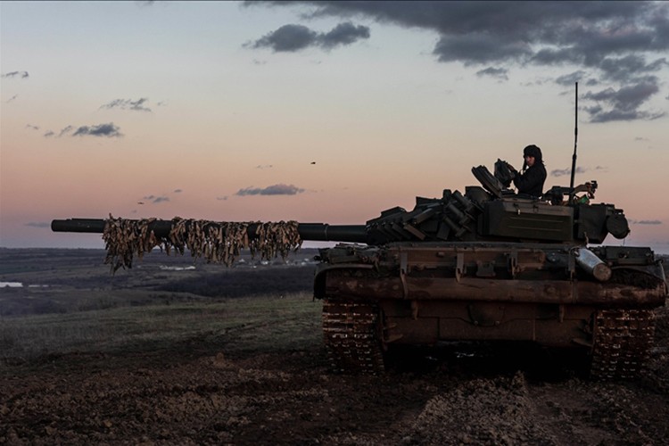 Daha güçlü büyüme hedefliyor