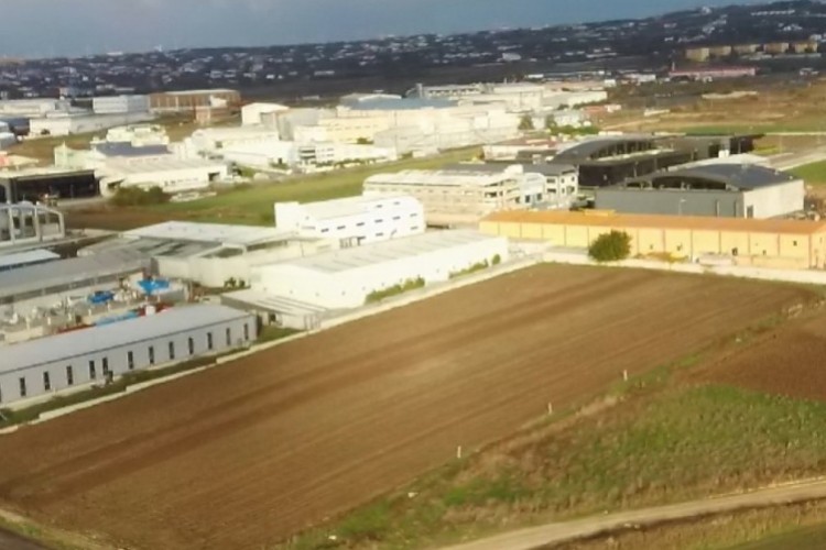 Sanayi arsası satılacak