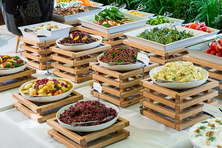 Lacivert'te Anneler Günü Brunch'ı bir başka