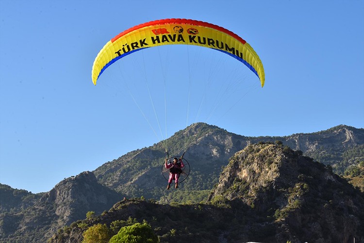 Muğla'da "25. Uluslararası Ölüdeniz Hava Oyunları Festivali" sona erdi