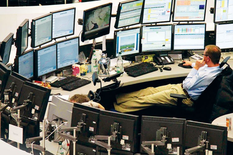 Küresel piyasalarda gözler veri gündemine çevrildi