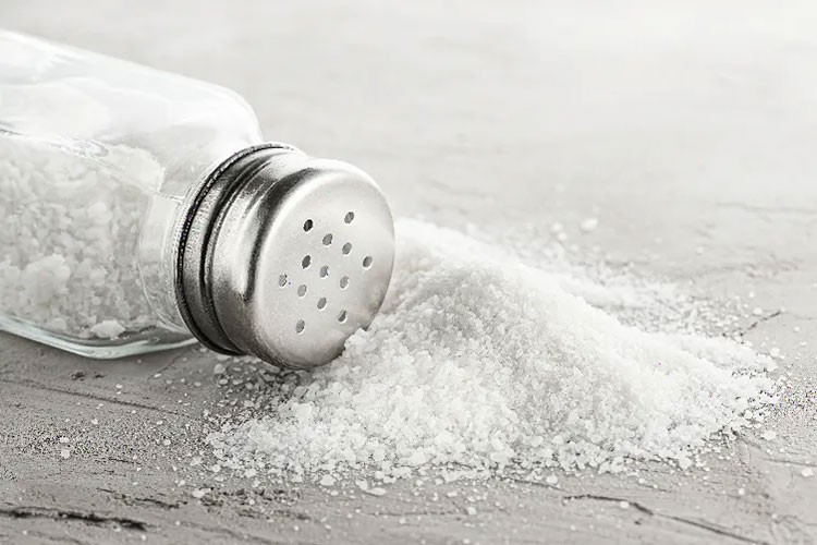 Aşırı tuz tüketimi damar sağlığını tehdit ediyor