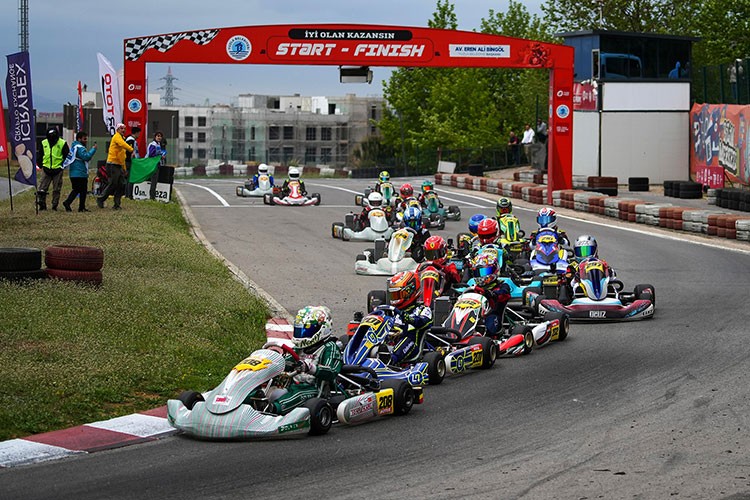Karting Heyecanı Tuzla'da Yaşandı