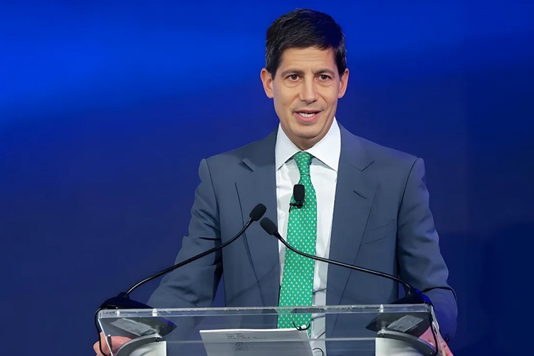 ABD Senatosu Trump'ın Fed başkan adayı Warsh'u onayladı
