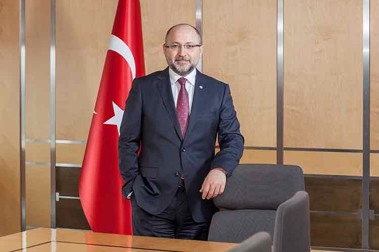 Tüm zorlu koşullara rağmen ilaçta üretim artıyor