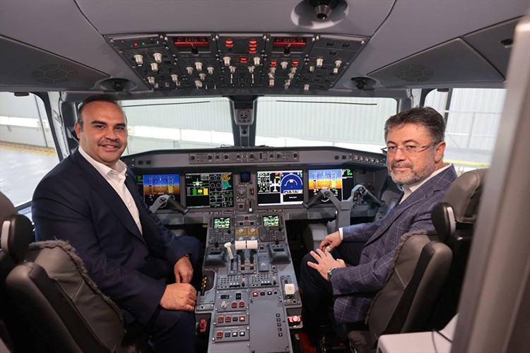 Brezilya'da uçak üretim tesisinde incelemelerde bulundu