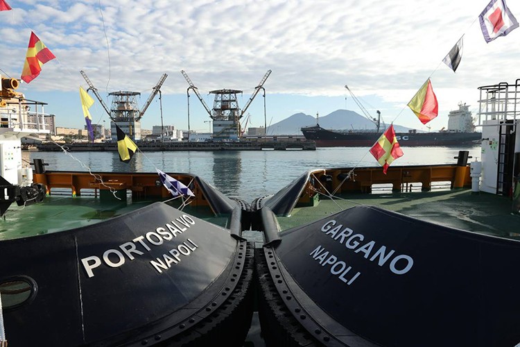 Sanmar'dan çevreci römorkörler