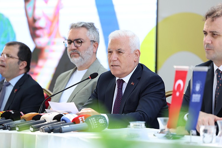 Fazıl Say'dan İznik'e özel beste