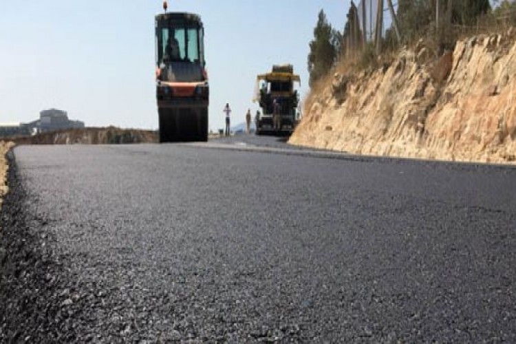 Asfalt alınacak