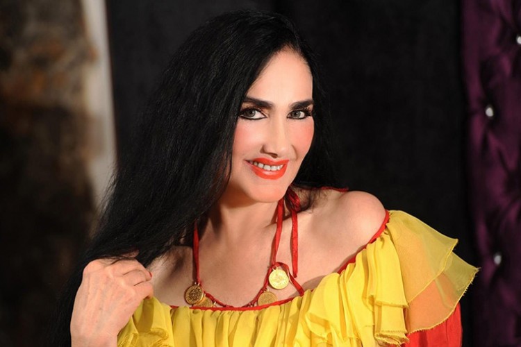 "Arif Sağ'a aşıktım"