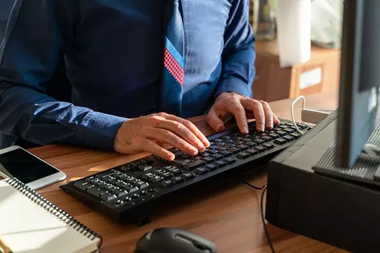 Ücretli çalışan sayısı yüzde 3,4 arttı