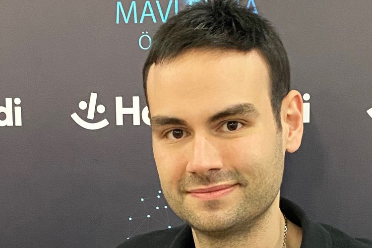 Faruk Sabancı'ya üniversitelerden iki günde iki ödül