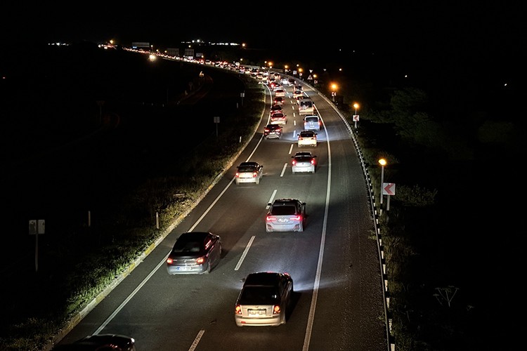 Tatil dönüşü D-100 kara yolunun Karabük kesiminde yoğunluk