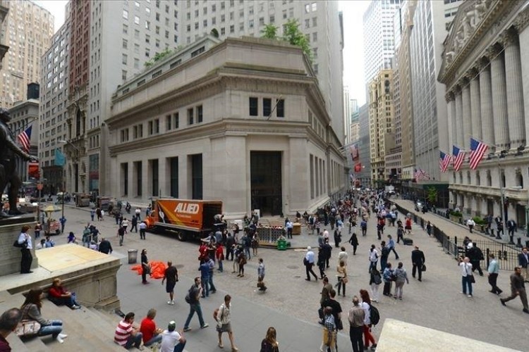 İşsizlik maaşı başvuruları beklenenden fazla azaldı