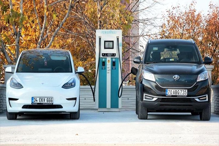Dünyada elektrikli araç satışları yüzde 7 arttı