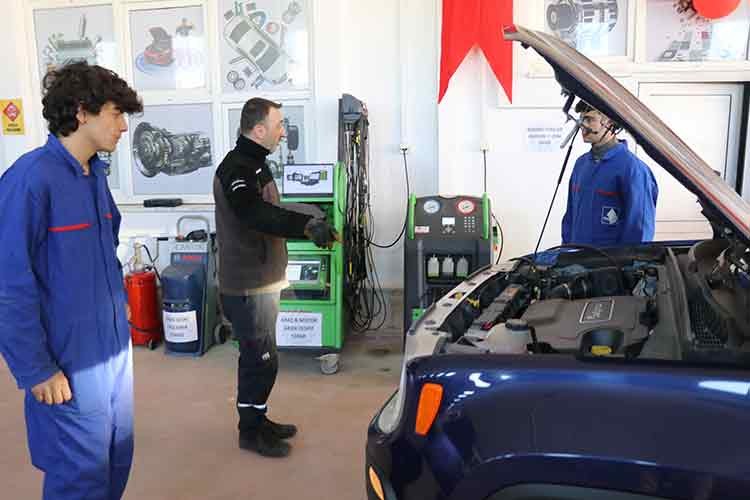 Araç sektörüne kalifiye eleman yetiştirecek