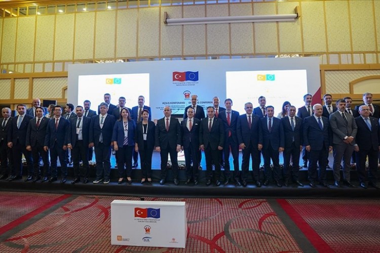 SGK'nin Eğitimli Çocuk Bakıcılarının Teşviki Projesi'nin açılışı yapıldı