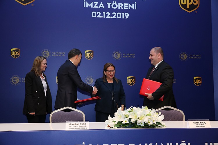 Kadınlar ve gençler elele ticarete