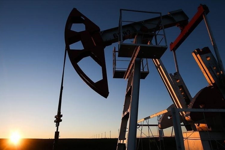 Brent petrolün varil fiyatı 83,11 dolar