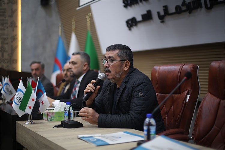 Suriye'de Türkmenler istişare toplantısı için bir araya geldi