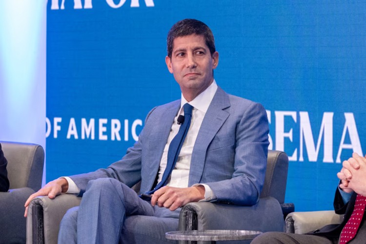 Fed'in yeni başkanı Warsh, enflasyon ve faiz kıskacında