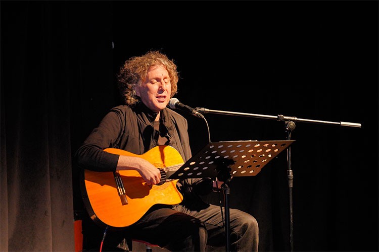 Ayvalık'ta Fikir ve Kültür Günleri başladı