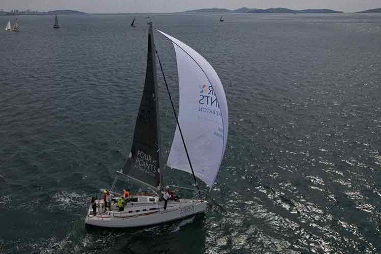 Sheraton yelken takımı, yarışlarda ilk 2'ye girdi
