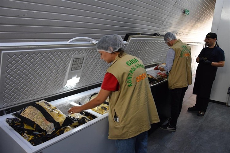 81 ildeki gıda denetimlerinin sonuçlarını açıkladı