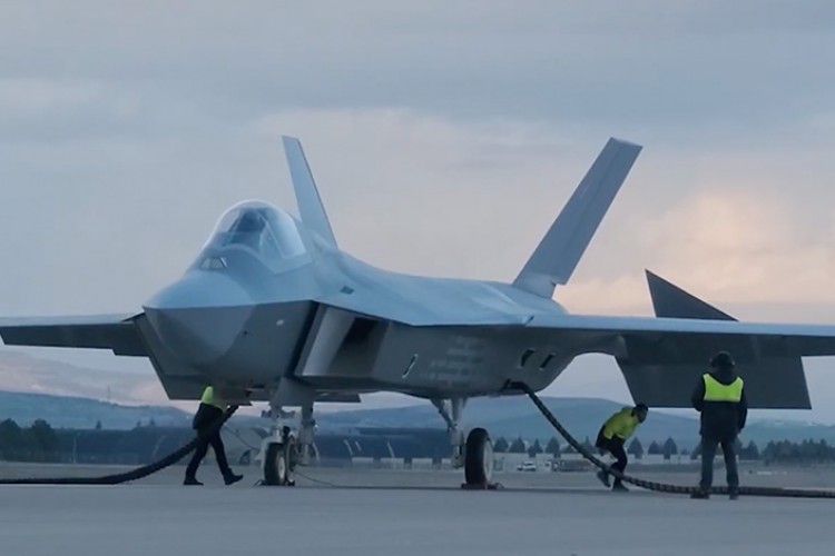 Milli Muharip Uçak sürprize hazırlanıyor