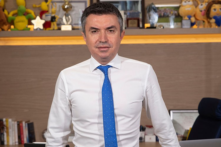 Turkcell, yazılımda eğitim desteğine devam ediyor