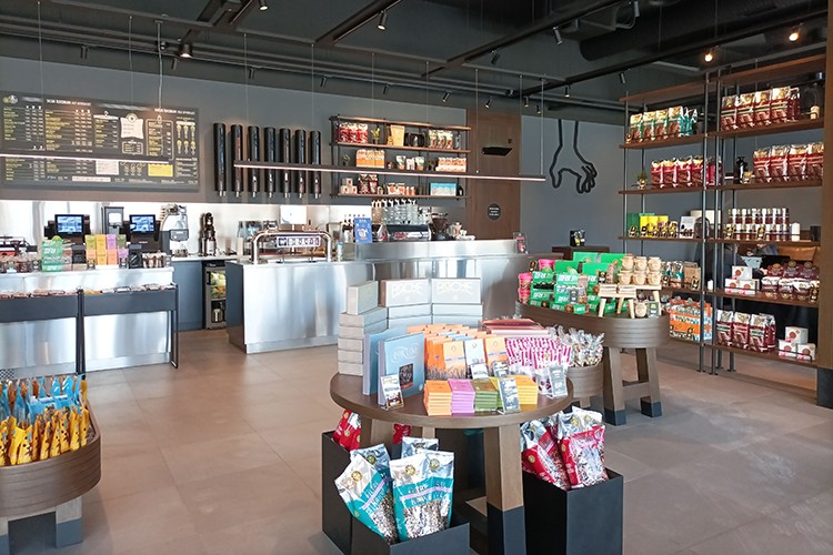 İki Yeni Kahve Dünyası Algötür Mağazası