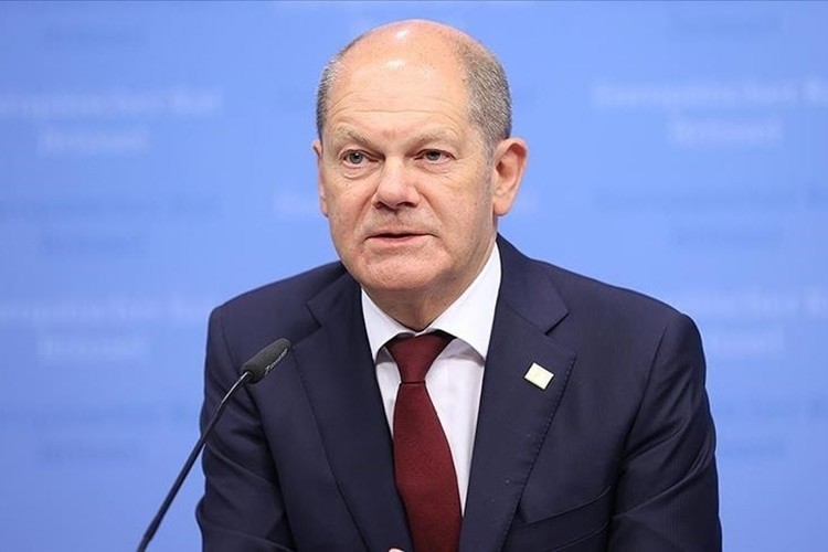 "Intel gecikmeye rağmen Almanya'daki fabrika için kararlı"