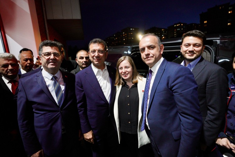 İTFAİYE ERLERİYLE İFTAR SOFRASINDA BULUŞTU