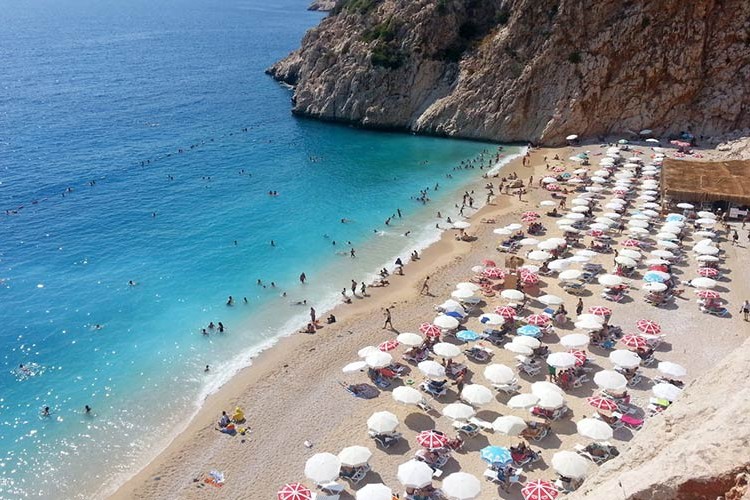 Aşı turizmcileri umutlandırdı