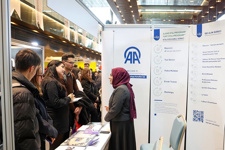 İç Anadolu Kariyer Fuarı "İKAF'25" Konya'da açıldı