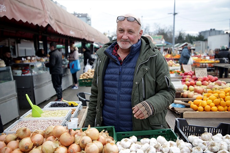 Hırvatistan da sadece avro kullanılmaya başladı