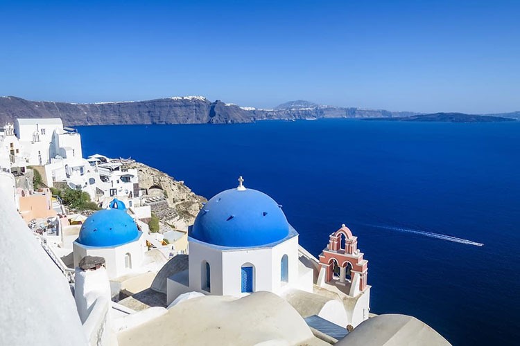 Ege Denizi'ndeki volkanik ay yıldız: Santorini